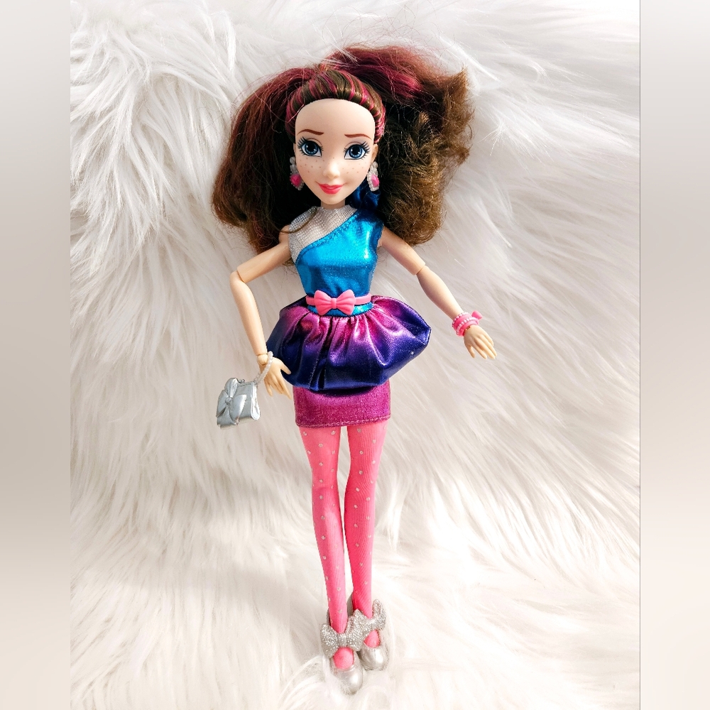 Disney Descendants Neon Lights Jane Of Auradon Prep Doll